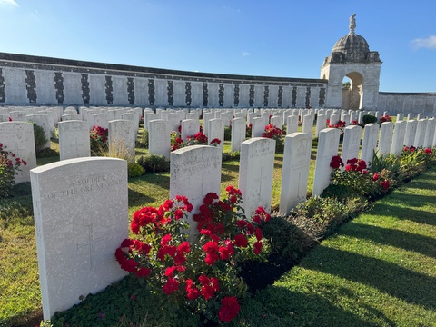 02-Tyne-Cot-Cemetery.JPG