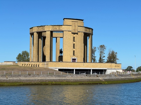04-Koning-albert-i-monument.JPG
